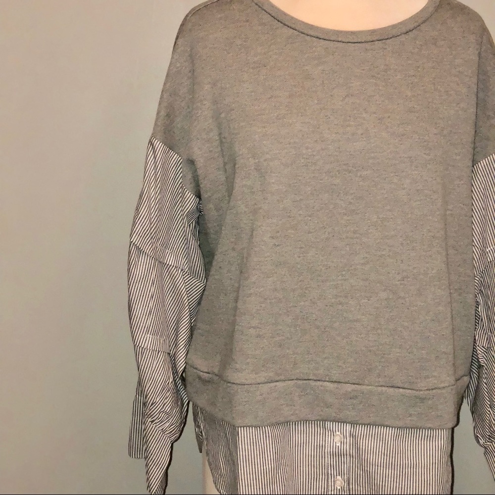 ⭐️NWT⭐️ Mellow Day Ruffle Sweater Size M